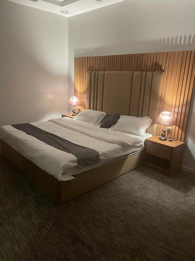 شواهد - B&B Al-`Ula