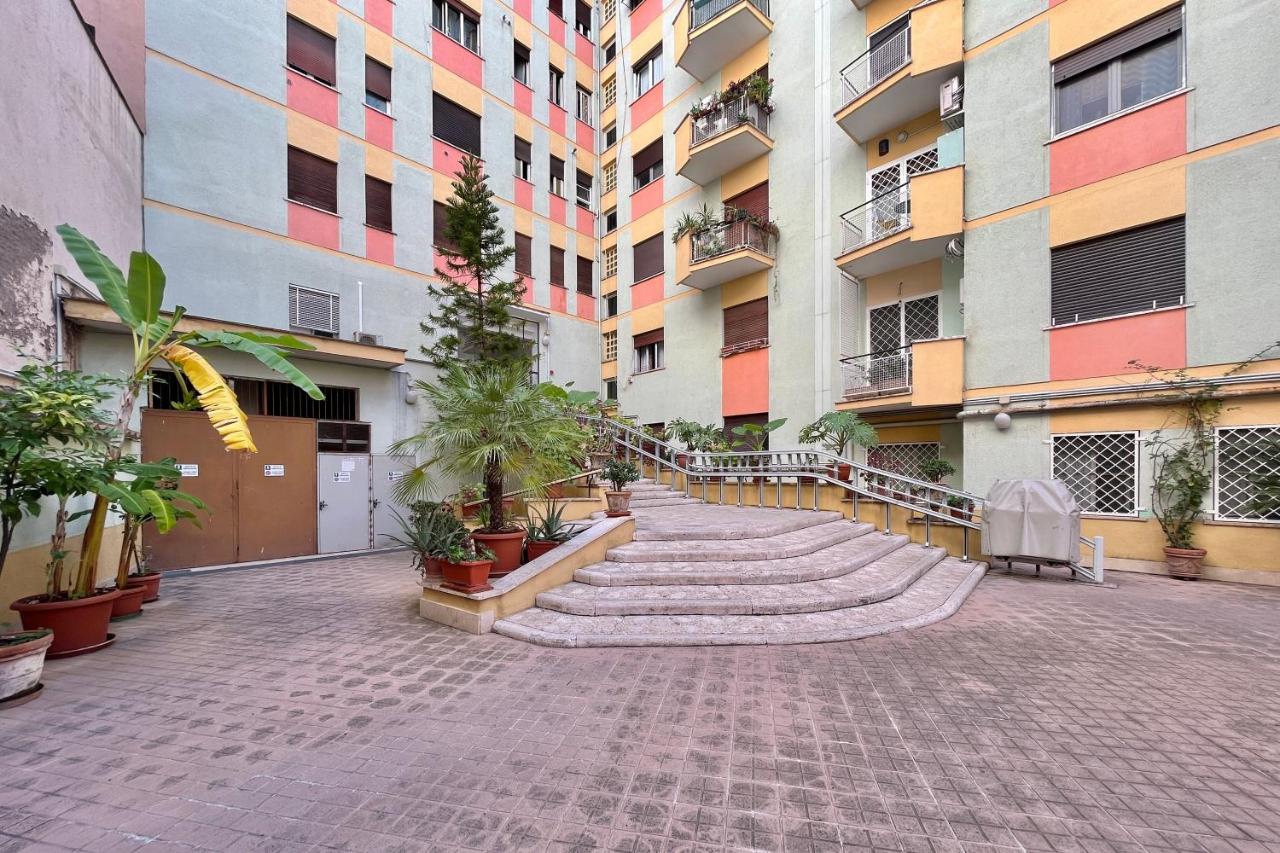 Luigi's Home, Cozy Apartment Metro San Paolo - Chambres d’hôtes Rome