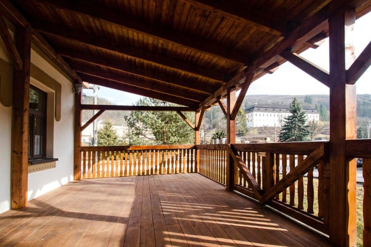 Pod Kaštielom Ako Doma - B&B