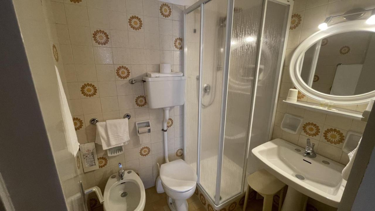 Chambre Triple avec Salle de Bains