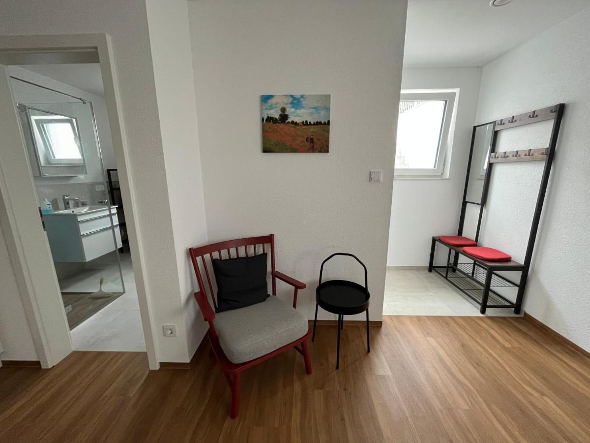 Moderne Einliegerwohnung am Park - B&B Weingarten