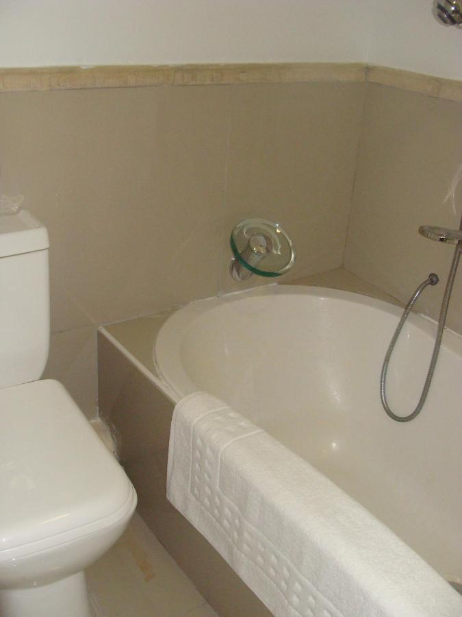 Lonehill - Suite 3 - Ferienwohnung Sandton