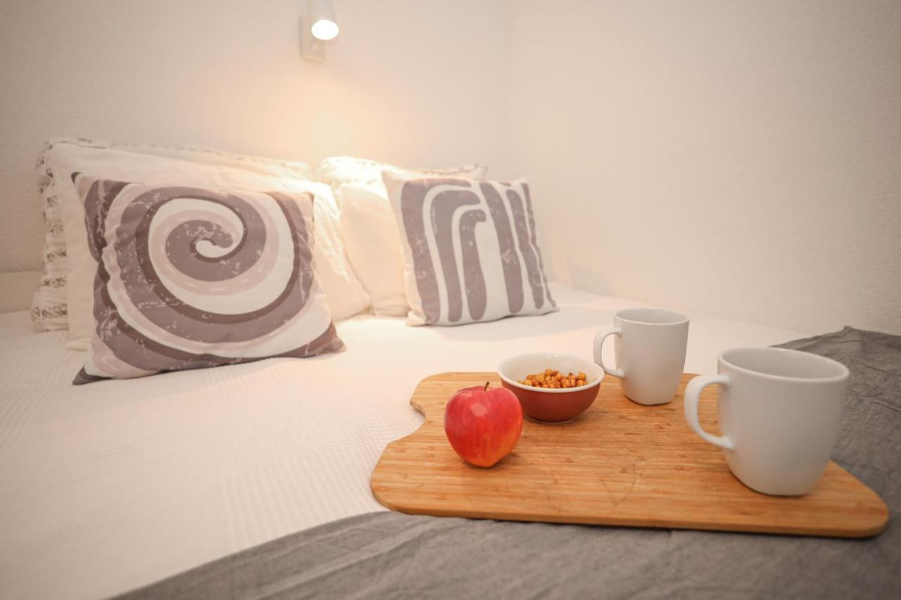 One-Bedroom Apartment with Terrace
