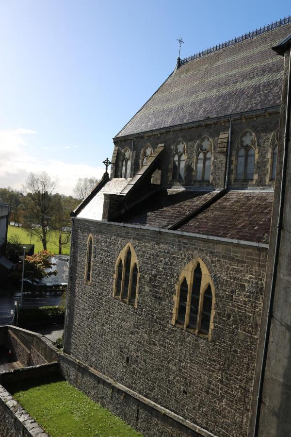 Church Suites Enniskillen - B&B Enniskillen
