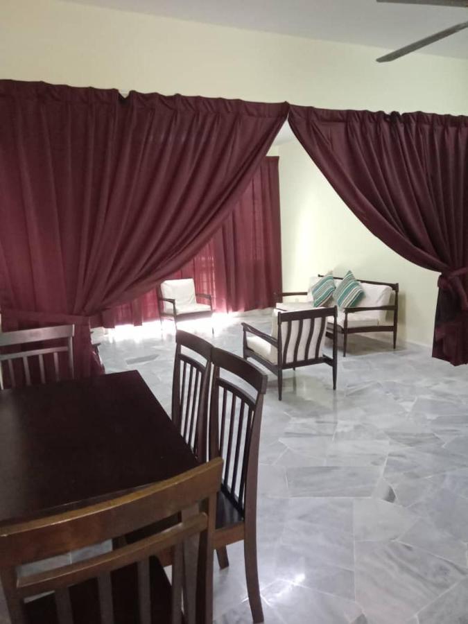 Aiman Homestay Port Dickson - Chambres d’hôtes