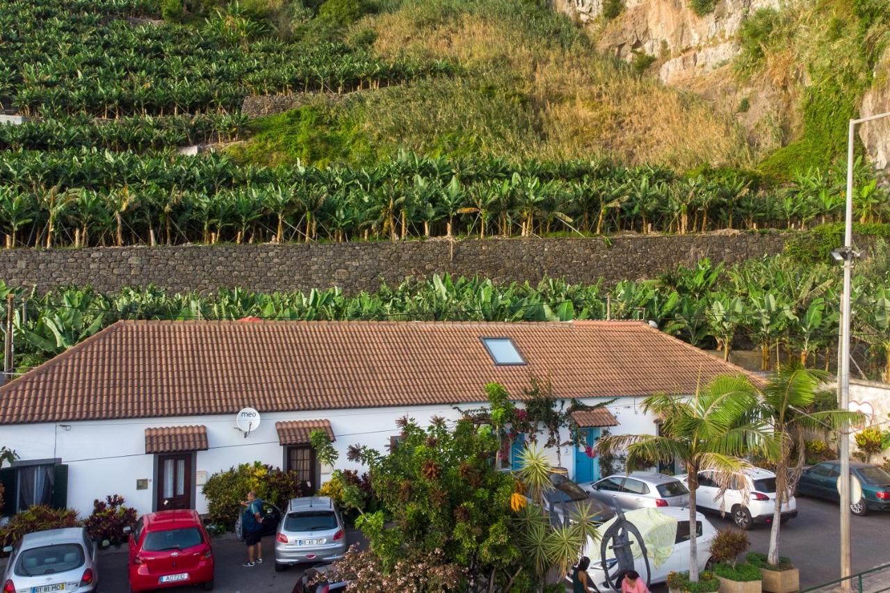 Baldeia - Oceanfront Apartments - Bed and Breakfast Ponta do Sol