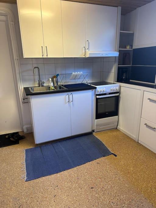 B & E Apartment - B&B Huddinge