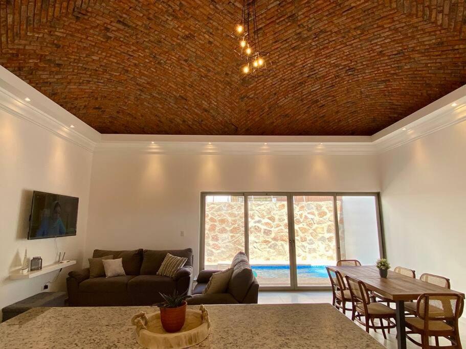 CASA PITAHAYA con alberca privada Col El Mirador - B&B San Carlos