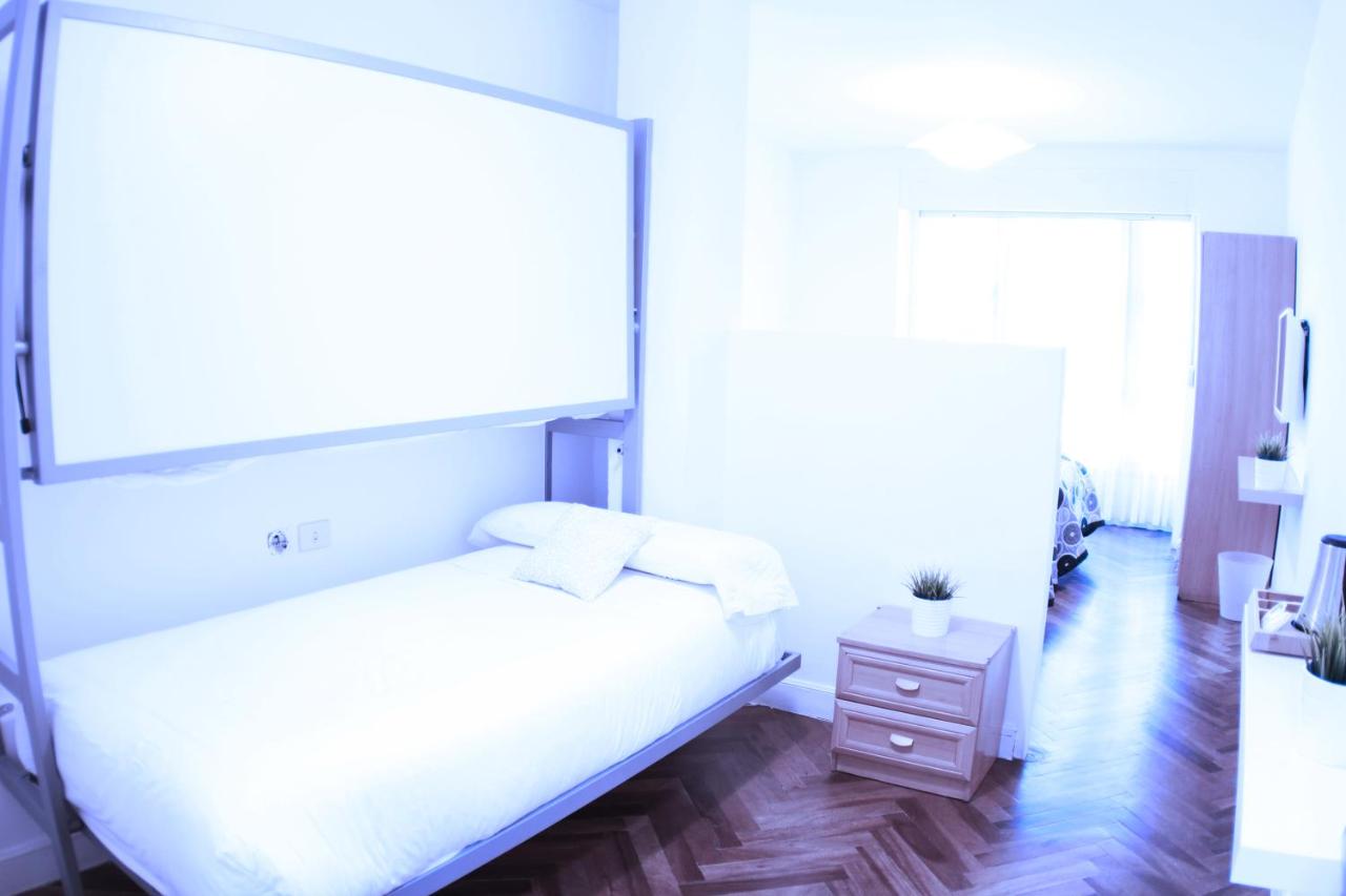 Chambre Familiale avec Salle de Bains Commune