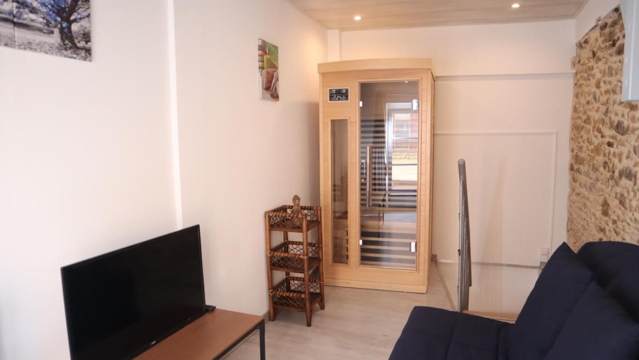 Maison atypique, centre-ville 2+2 pers Sauna IR - Bed and Breakfast