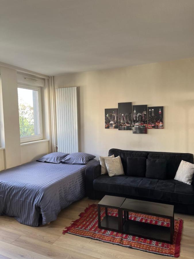 B&B Courbevoie - Chic studio Courbevoie Paris - Bed and Breakfast Courbevoie