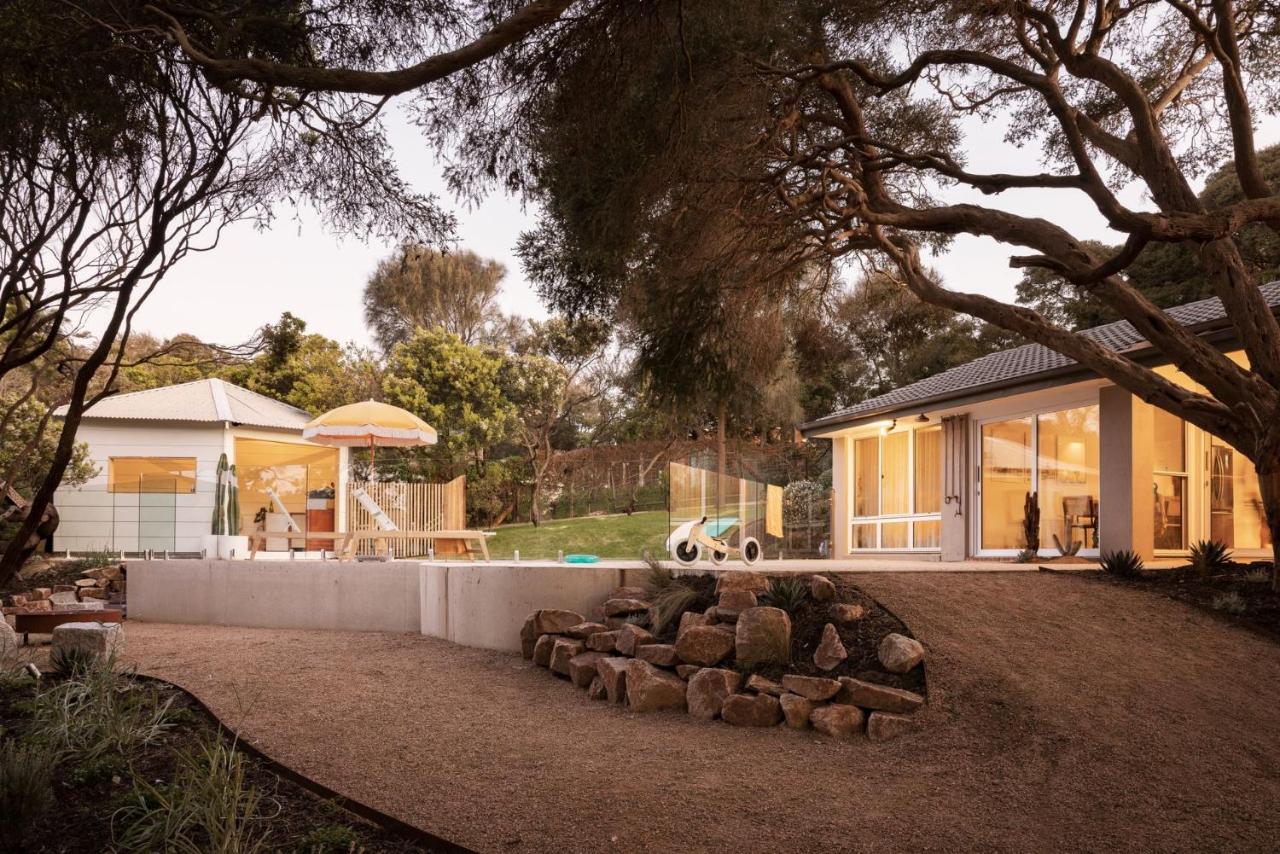 Hilarys Hideout with heated pool - B&B