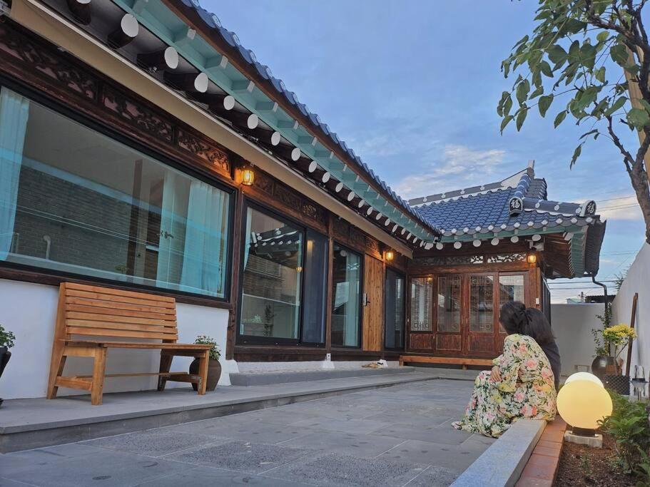 B&B Suncheon - Exclusive House Hanok Stay 'Soo Hanok' - Bed and Breakfast Suncheon