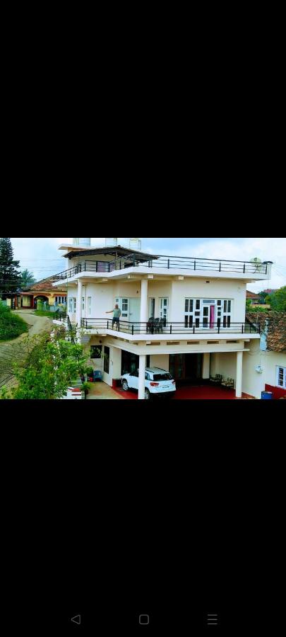 Diya Home stay - Bed and Breakfast Madikeri