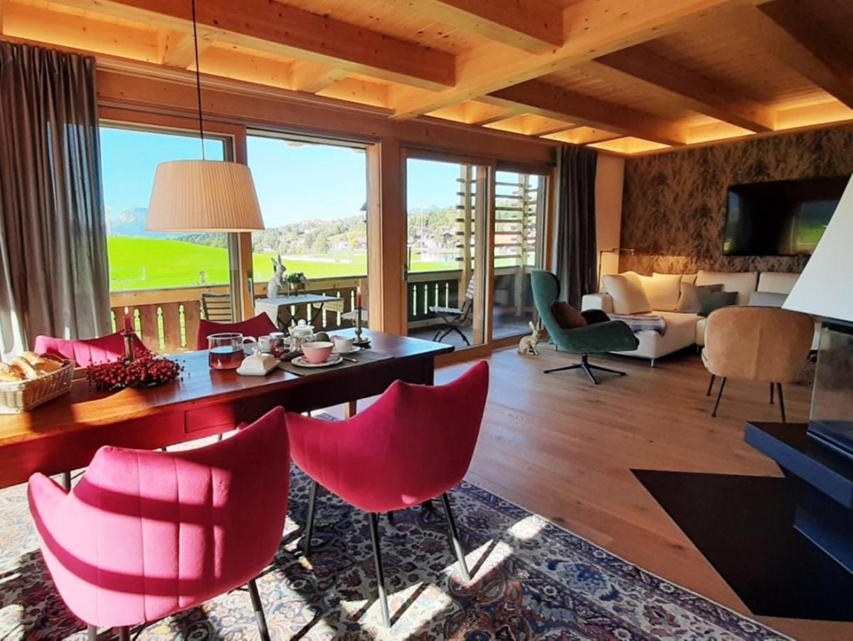 Apartment mit Balkon