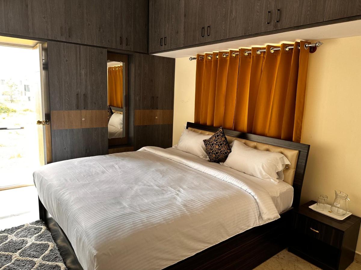 King Room with Balcony