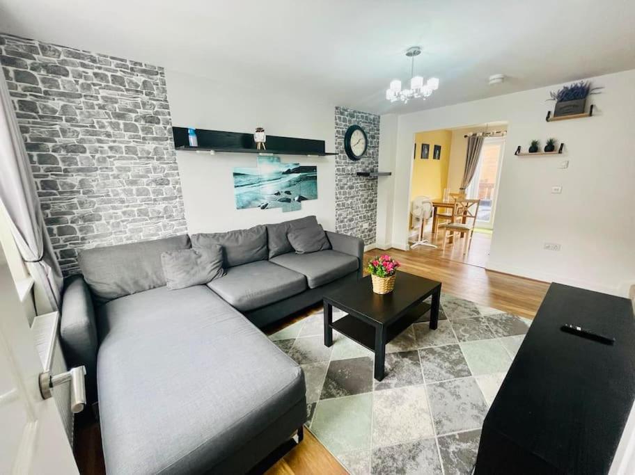 B&B Newcastle-under-Lyme - New beautiful house in a perfect location - Bed and Breakfast Newcastle-under-Lyme