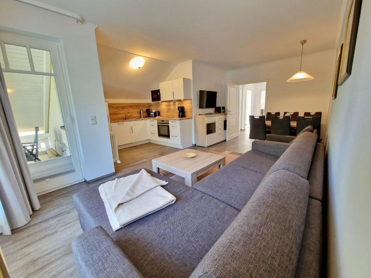 Dünenpark Binz - Komfortplus Ferienwohnung mit 2 Schlafzimmern und Balkon im Dachgeschoss 047 - Bed and Breakfast Ostseebad Binz