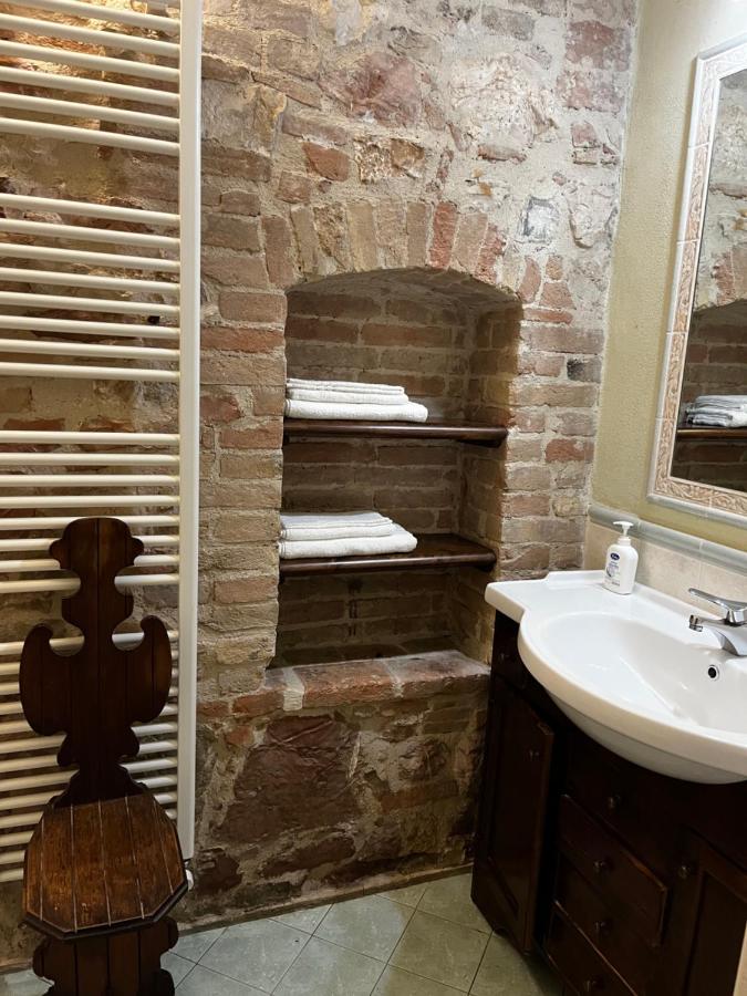 Camera Matrimoniale/Doppia con Letti Singoli con Bagno Privato