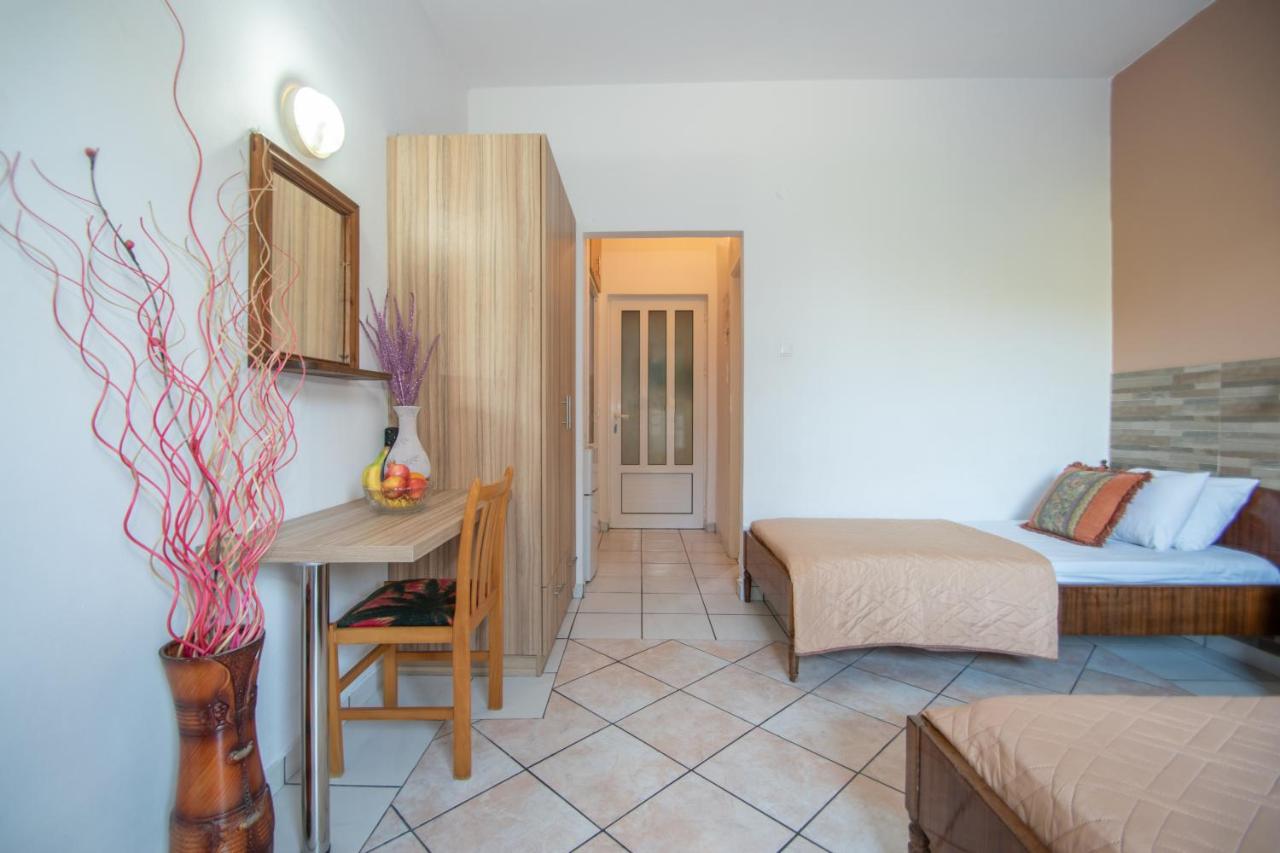 Classic Dreibettzimmer