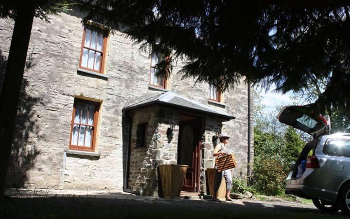 B&B Llandysul - Old Stone Cottage - Bed and Breakfast Llandysul