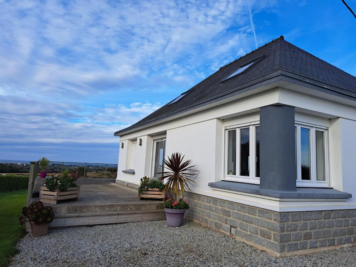 sleeps 4, 180° panoramic sea view, Cleder-formerly TUI Ferienhaus - B&B