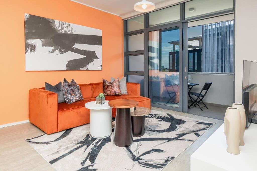 B&B Cape Town - Trendy Apartment in Century City - Bed and Breakfast Cape Town
