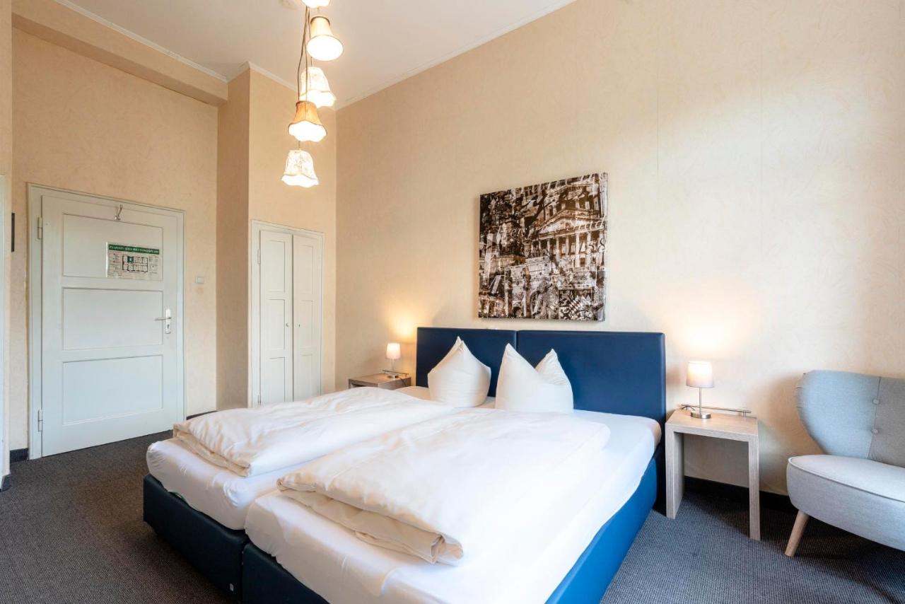 Double Room with Shared Bathroom