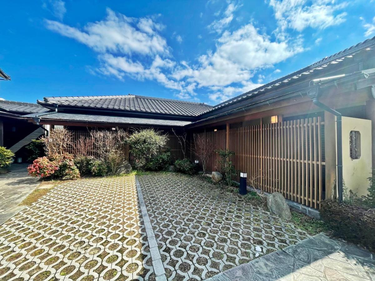 Annex Japanese-Style Room with Open-Air Bath