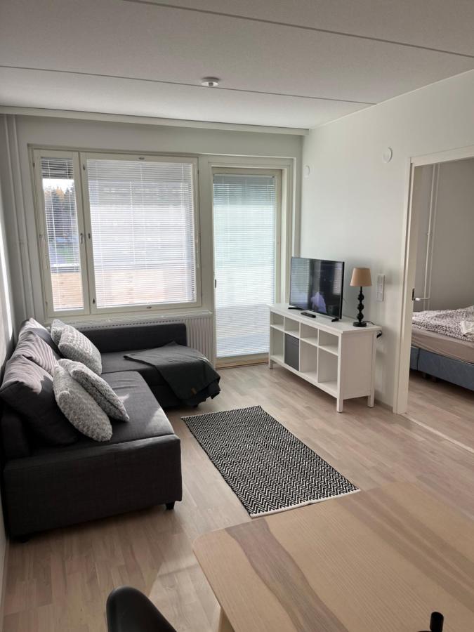 B&B Vantaa - New built One bedroom Apartment nearby Train station - Bed and Breakfast Vantaa