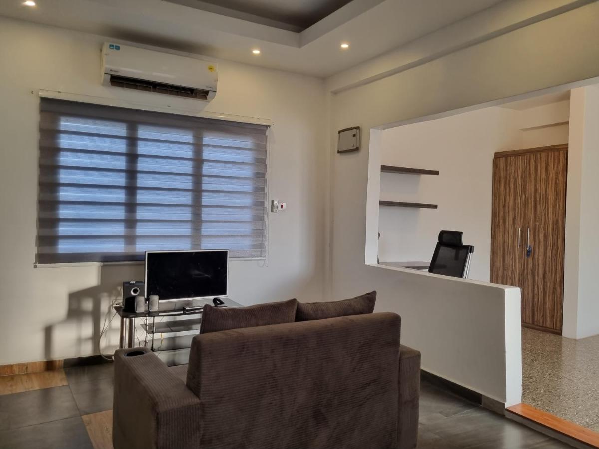 Sydney's Place, Labone-Accra - B&B