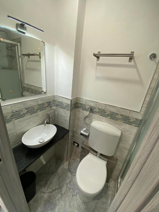 Single Room with Private External Bathroom