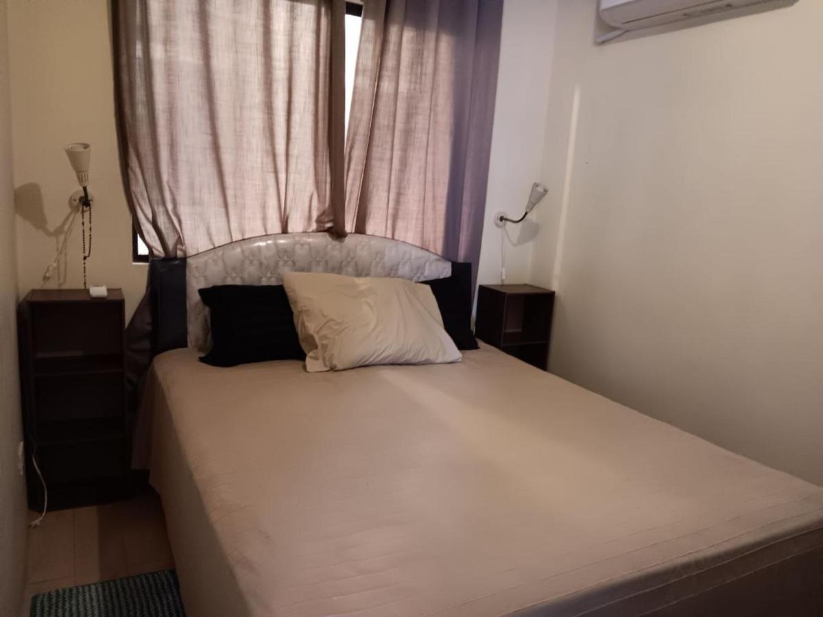 B&B Manila - October Homes, One Oasis Ortigas - Bed and Breakfast Manila