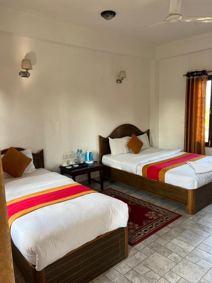 B&B Sauraha - Sauraha BnB - Bed and Breakfast Sauraha