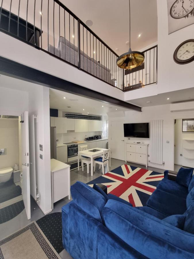 B&B London - Deluxe Townhouse Zone 1 Brick Lane - Bed and Breakfast London