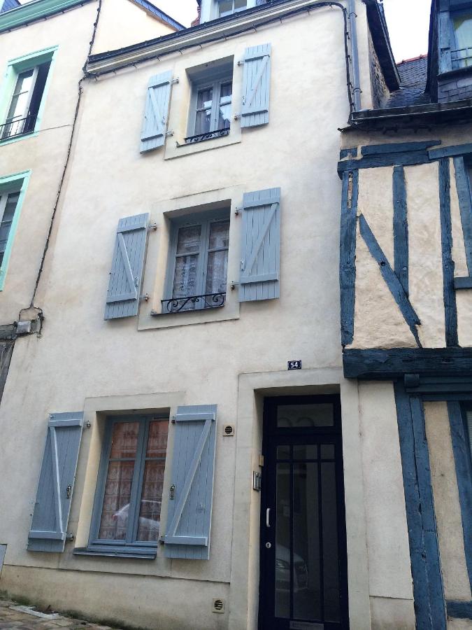 Centre Historique LAVAL - B&B