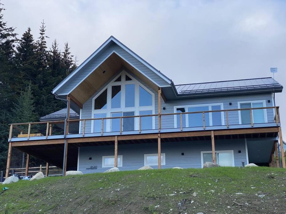Apartment, walkout basement, Central Homer, Views! - B&B