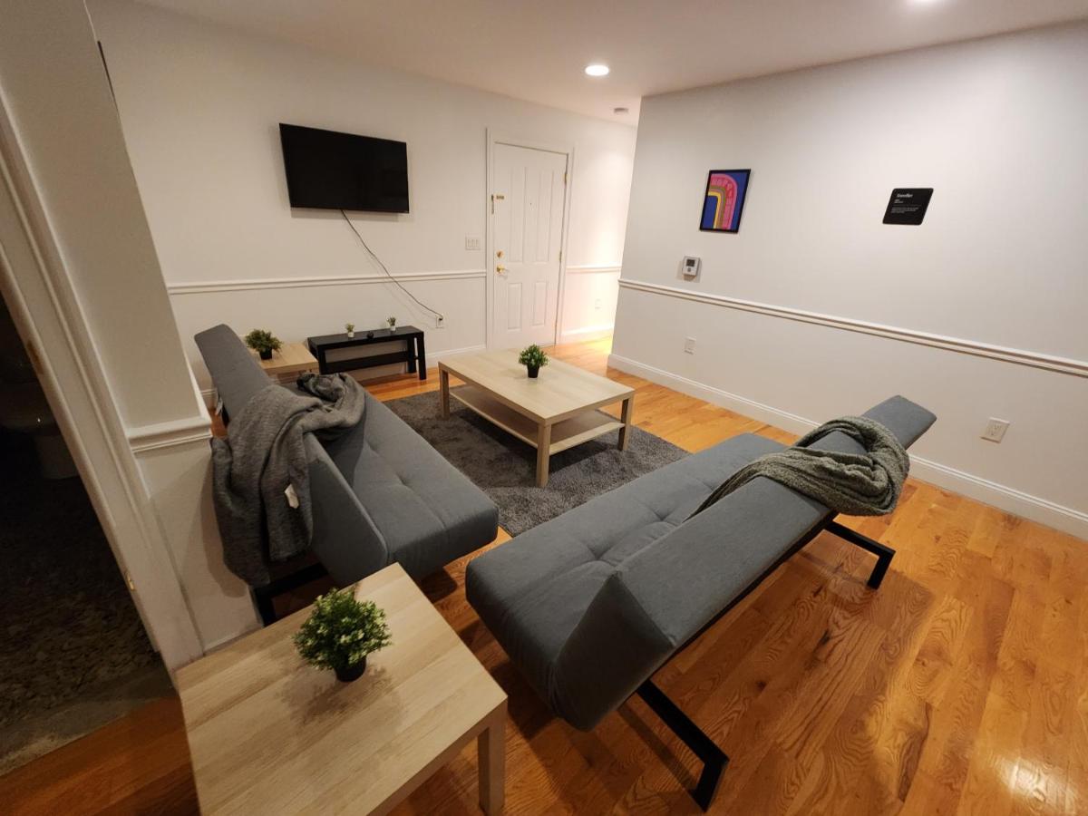 B&B Union City - Stylish 2BR Apt Mins to NYC! - Bed and Breakfast Union City