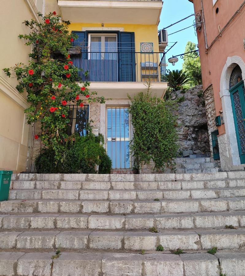 Casa Cesare - City centre & sea view - B&B Taormina