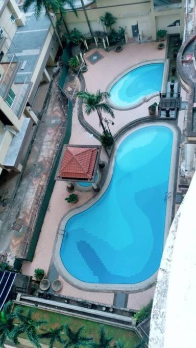 B&B Kuching - Kenyalang Riverine Emerald Condominium Homestay - Bed and Breakfast Kuching