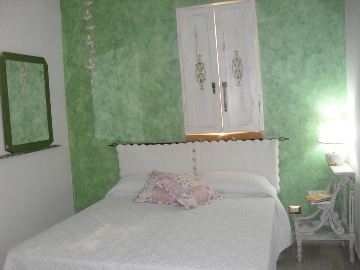 Doppel-/Zweibettzimmer mit eigenem Bad