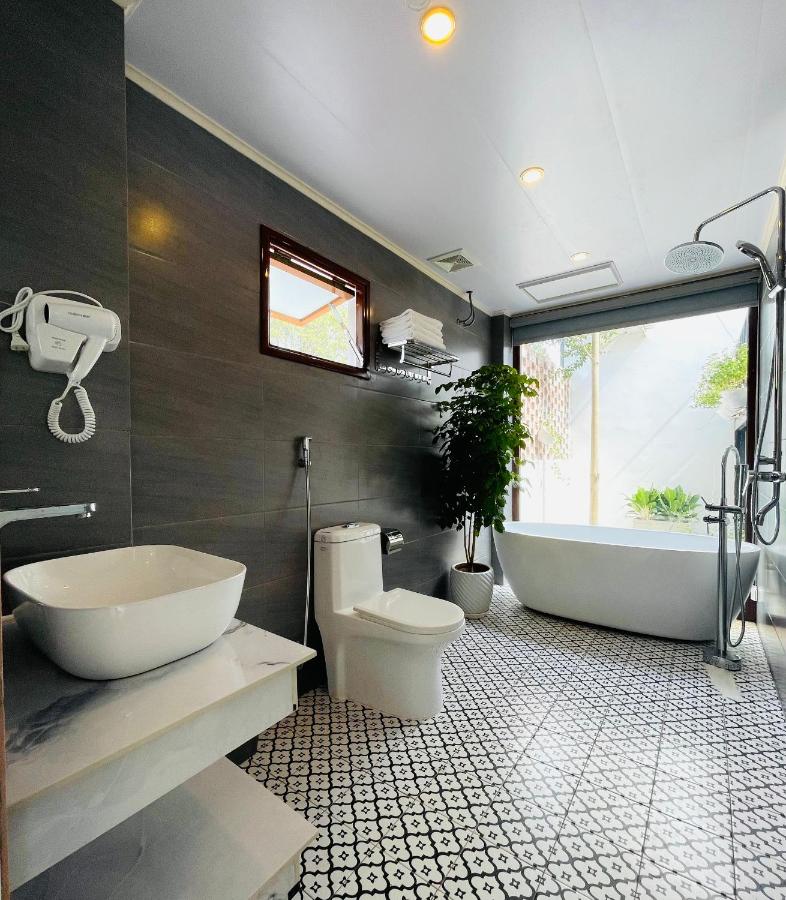 Familienzimmer mit Badewanne