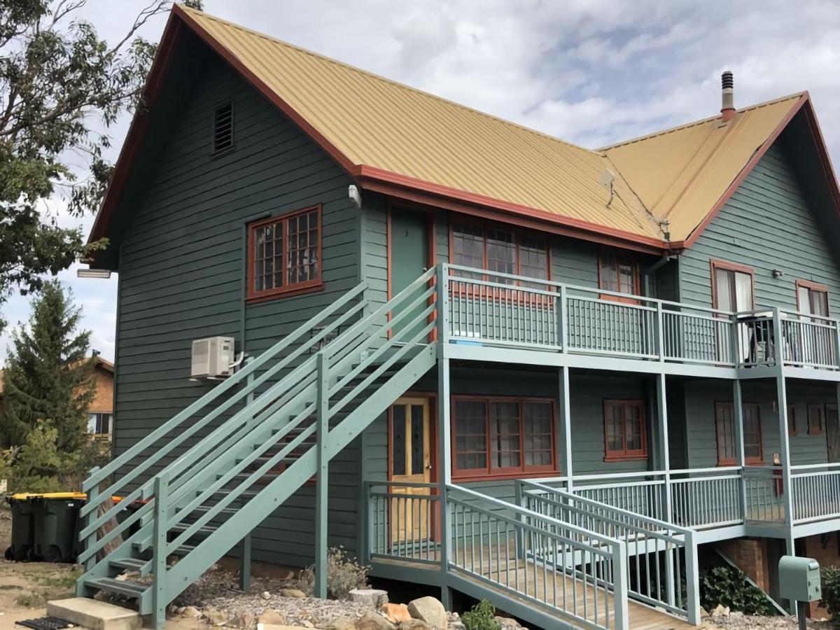 B&B Jindabyne - Karoonda Lodge - Bed and Breakfast Jindabyne