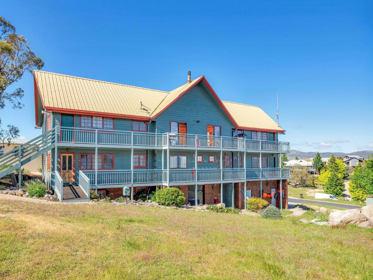 Rainbows in Jindabyne - B&B