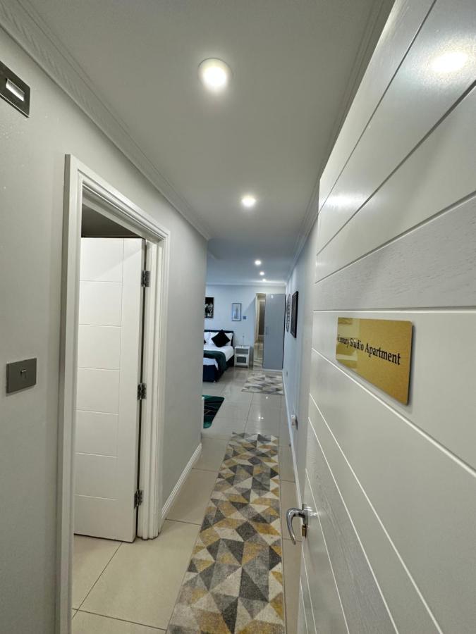 Luxury Studio Apartment - B&B
