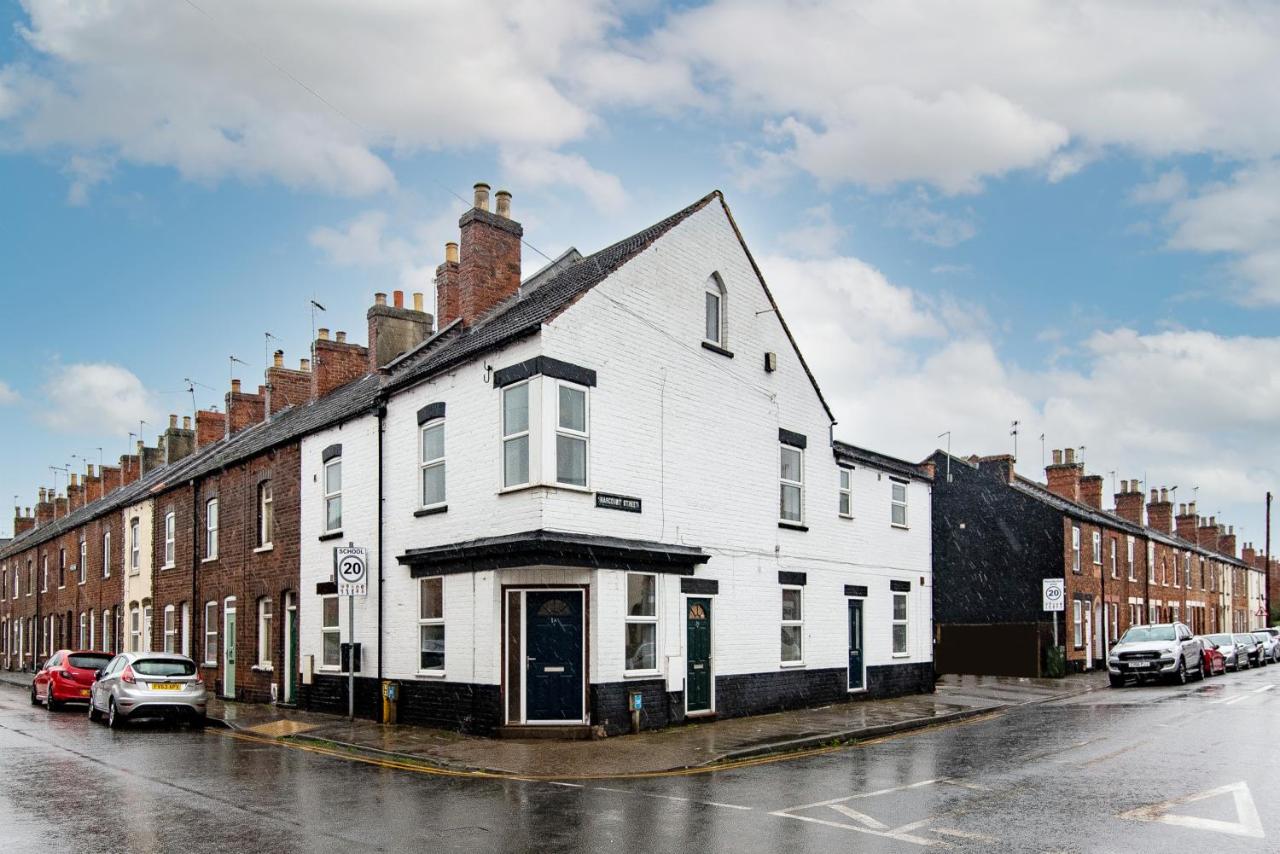 Newark Apartments: Ideal for Contractors with Parking - B&B Balderton