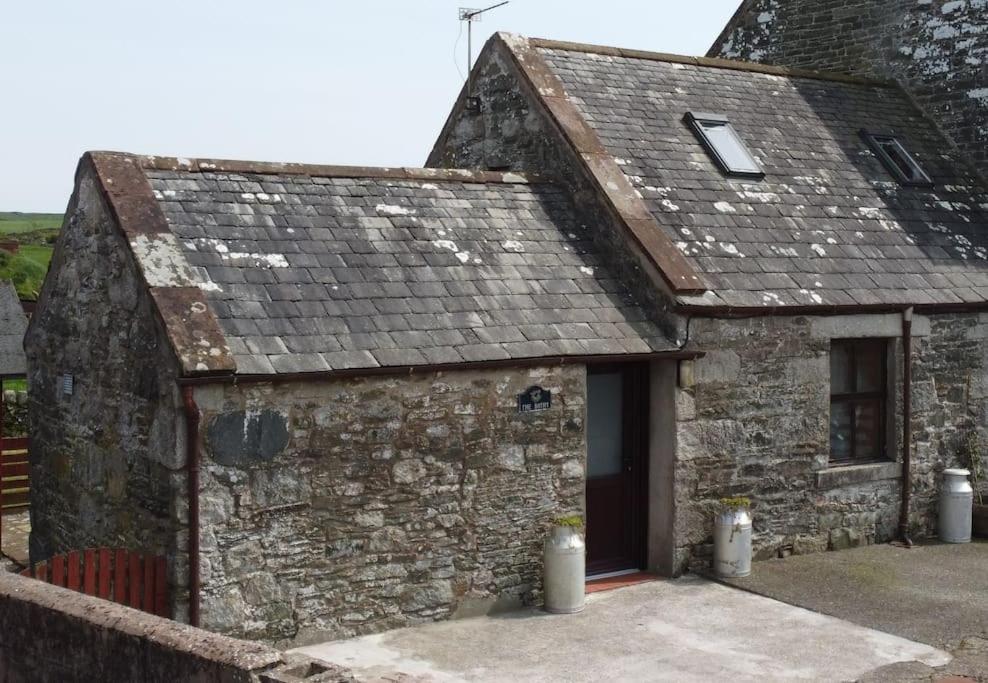 B&B Gatehouse of Fleet - The Dairy Bothy at Clauchan Holiday Cottages - Bed and Breakfast Gatehouse of Fleet