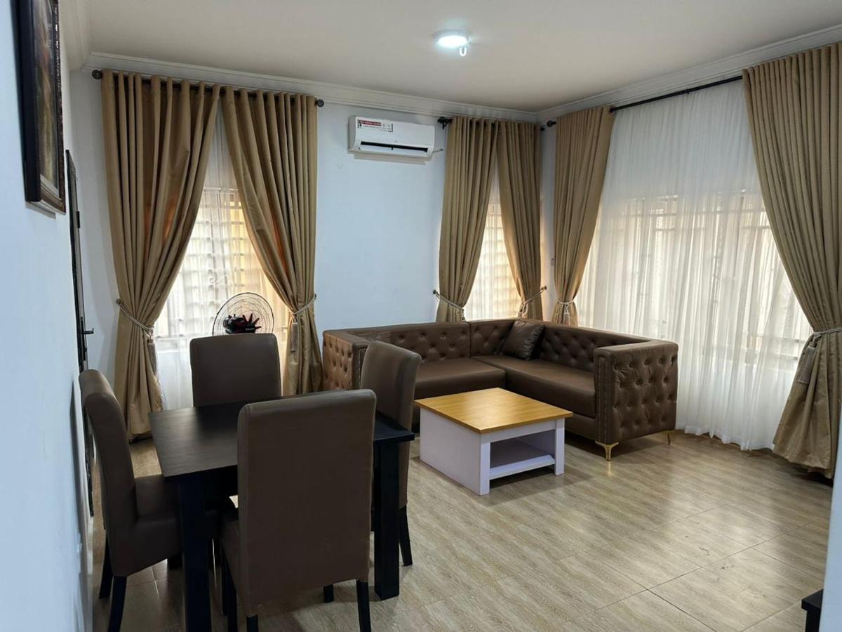 B&B Lekki - Wilton Flat, Rathode Apartments, Lagos Business School, Alasia - Bed and Breakfast Lekki