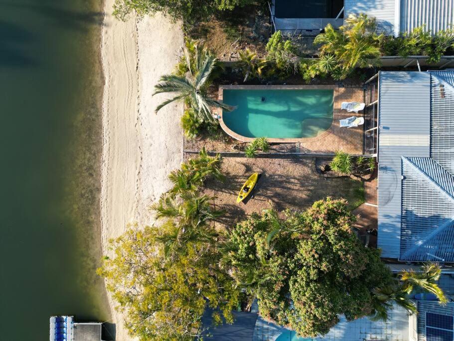 B&B Gold Coast - Riverfront Holiday Inn@Mermaid Waters - Bed and Breakfast Gold Coast