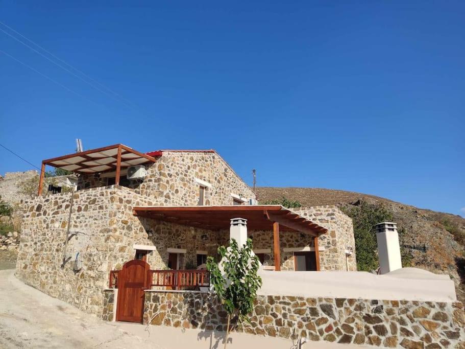 VILLA CASTELLOS - B&B